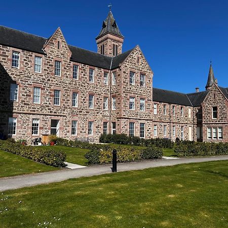 Inverness Great Glen Town House, 5 Minute Drive From Town Centre Экстерьер фото