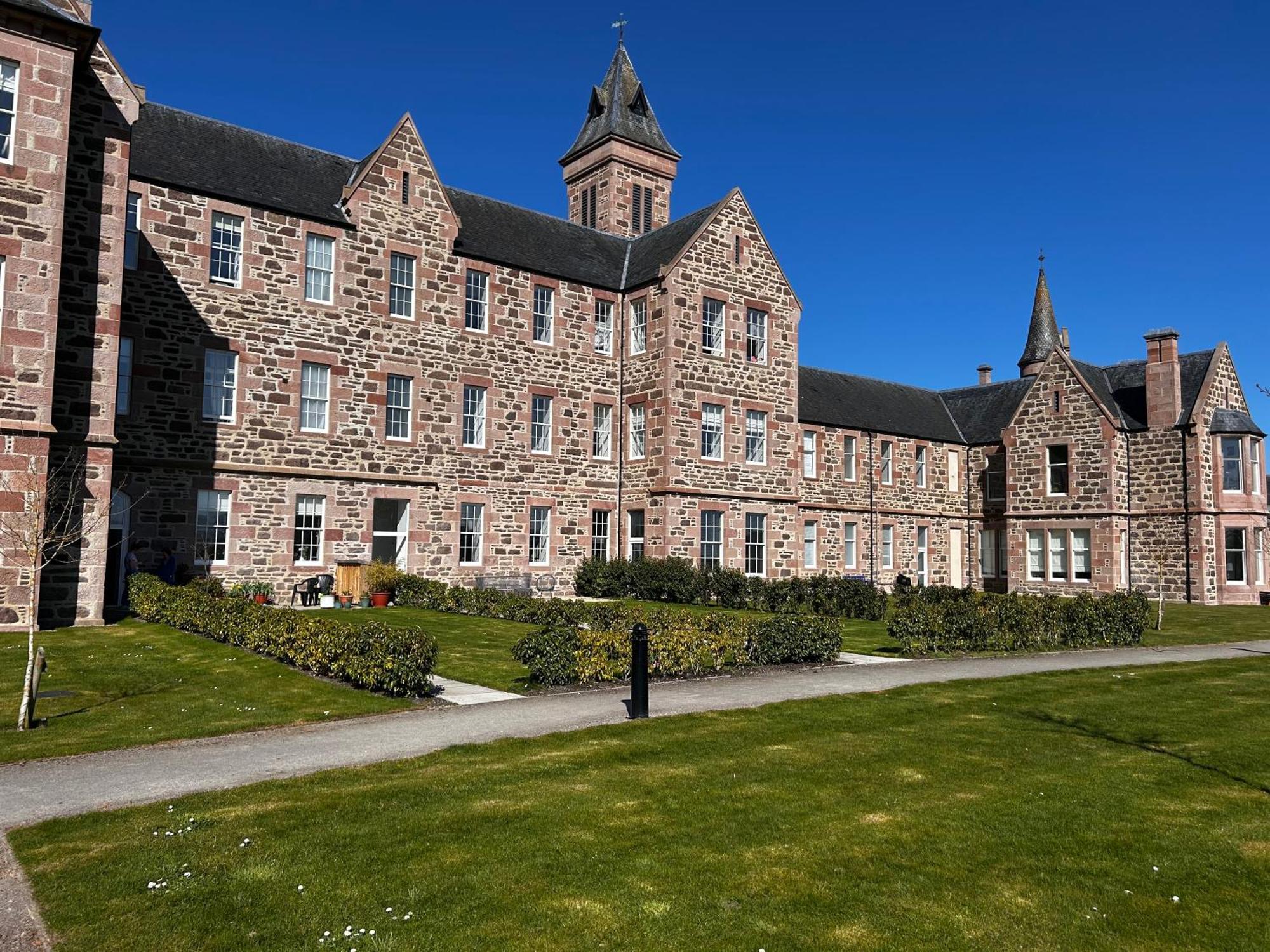 Inverness Great Glen Town House, 5 Minute Drive From Town Centre Экстерьер фото