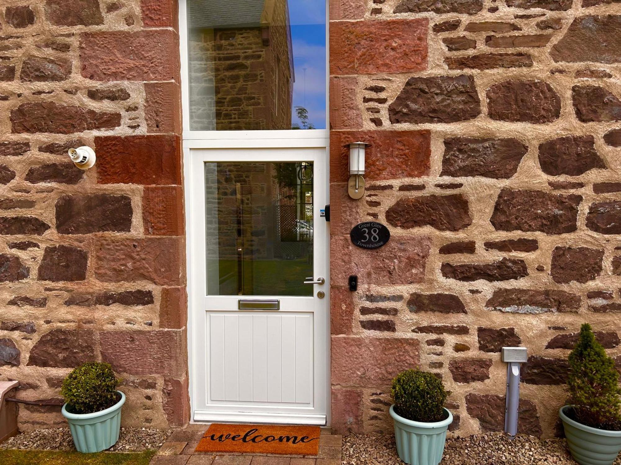 Inverness Great Glen Town House, 5 Minute Drive From Town Centre Экстерьер фото
